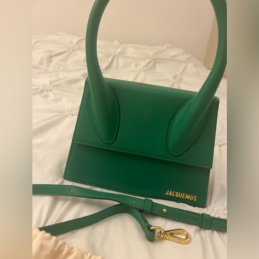 JACQUEMUS Emerald Green
Leather Grand Le Chiquito Bag
